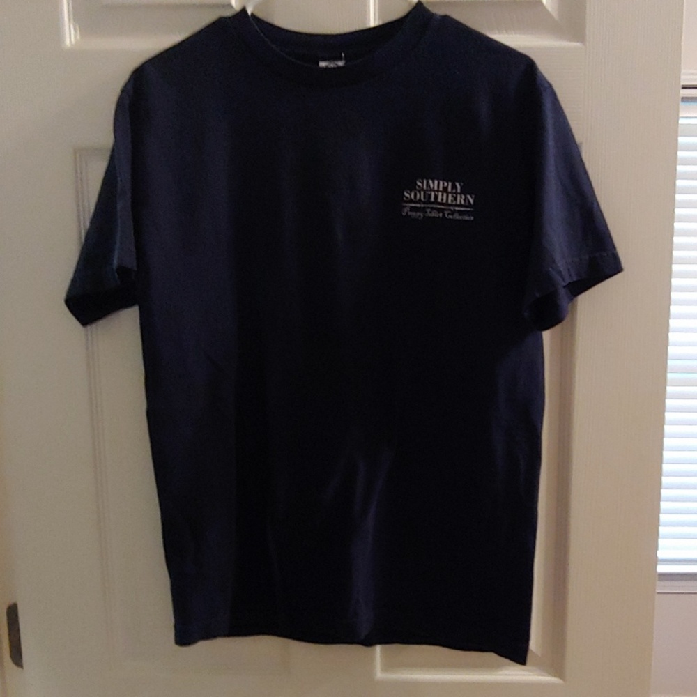 Simply Southern tee sz Medium